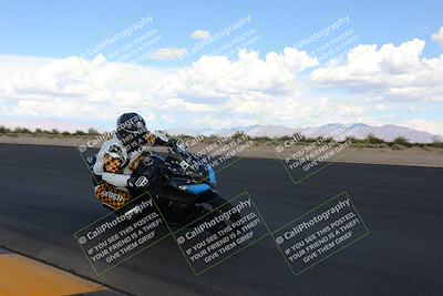 media/Oct-03-2022-Moto Forza (Mon) [[5f077a3730]]/Beginner Group/Session 5 (Turn 10 Inside)/